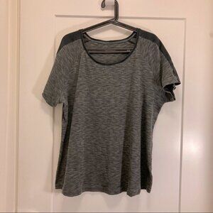 COLUMBIA Sz 2X Tee T-Shirt Activewear Hiking Outdoor  Workout Exercise